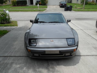 Illustration for article titled For $12,000, Will This 1988 Porsche 944’s V8 Quell The Haters?